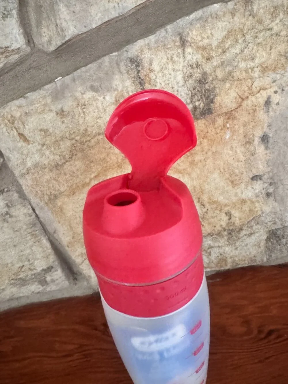 Zyliss Shaker — for quick and effective mixing of various liquids and sauces.
